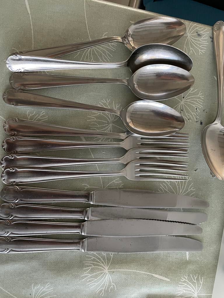 13 delig bestek van Sola zie op foto’s, Ophalen of Verzenden, Gebruikt, Rvs of Chroom, Los bestek