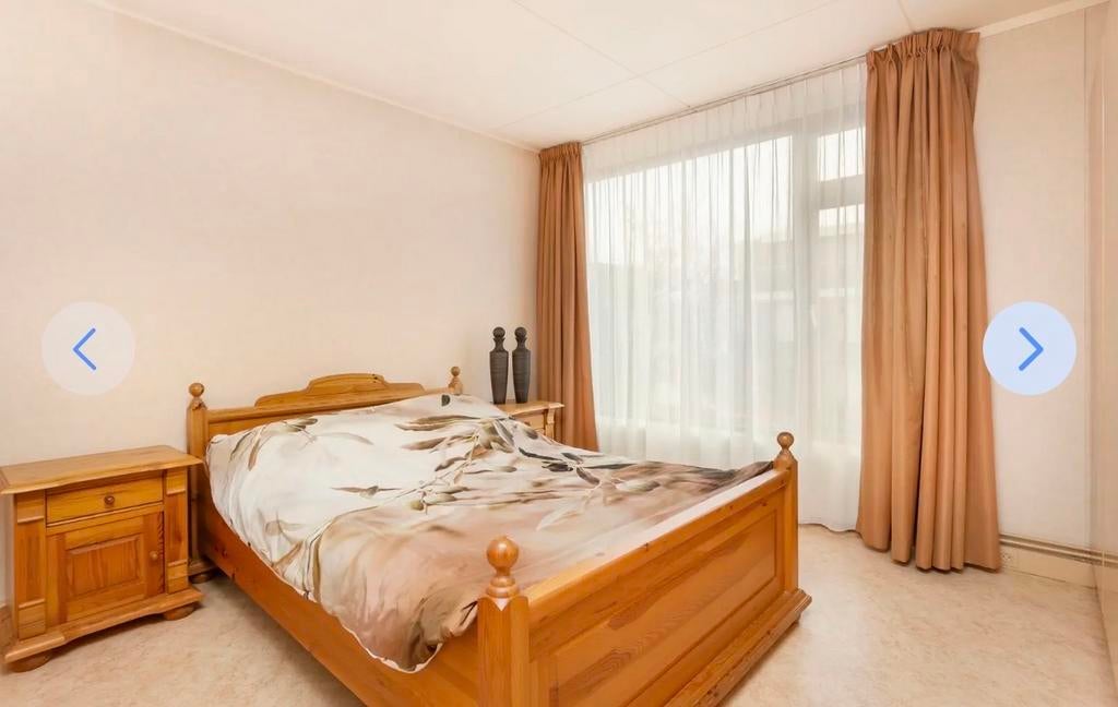 Grenen slaapkamer set: bed, nachtkastjes, spiegel, commode, Ophalen, Gebruikt, Tweepersoons