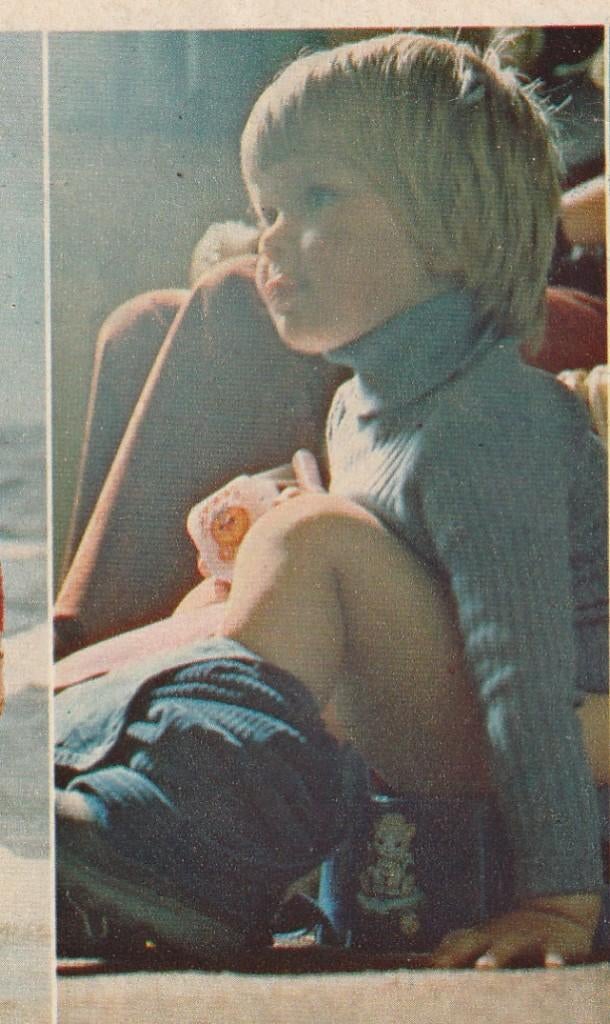 Retro reclame 1974 Roosvicee siroop jongetje op po, Verzamelen, Retro, Verzenden, Overige typen