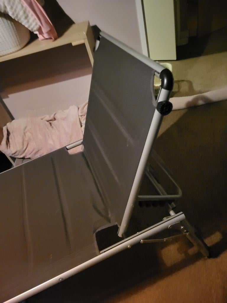 ligbed poerbed.of bij bed. 35 euro., Ophalen of Verzenden