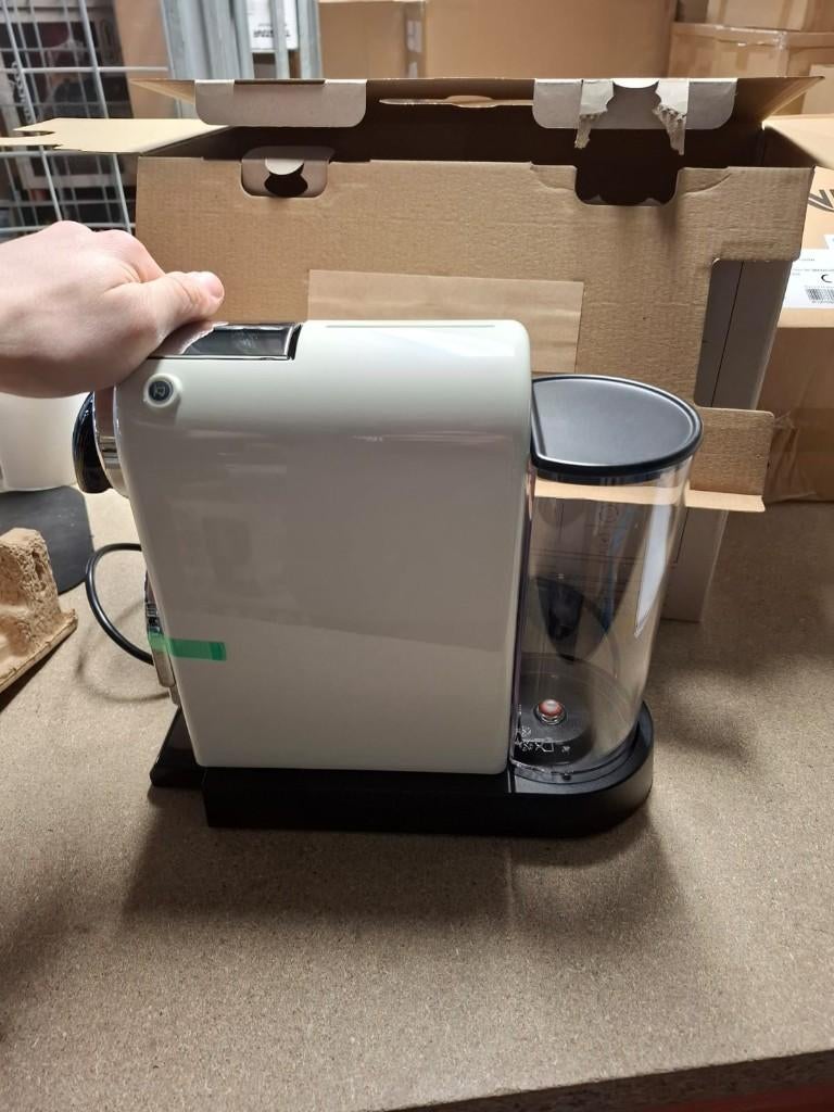 De'Longhi Nespresso Citiz EN167.W - Koffiemachine | DLS18966, Afneembaar waterreservoir, Minervum 7032, 4817 ZL Breda, De'Longhi Group Benelux S.A.