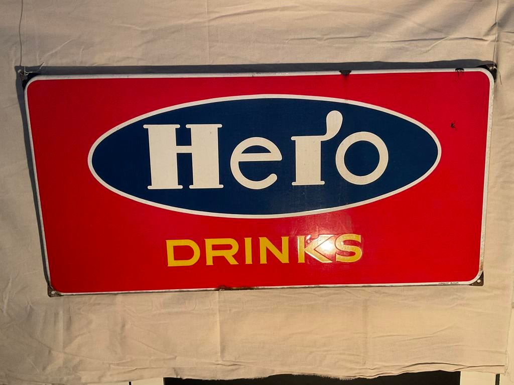 Emaille bord, Hero Drinks., Ophalen, Zo goed als nieuw, Reclamebord