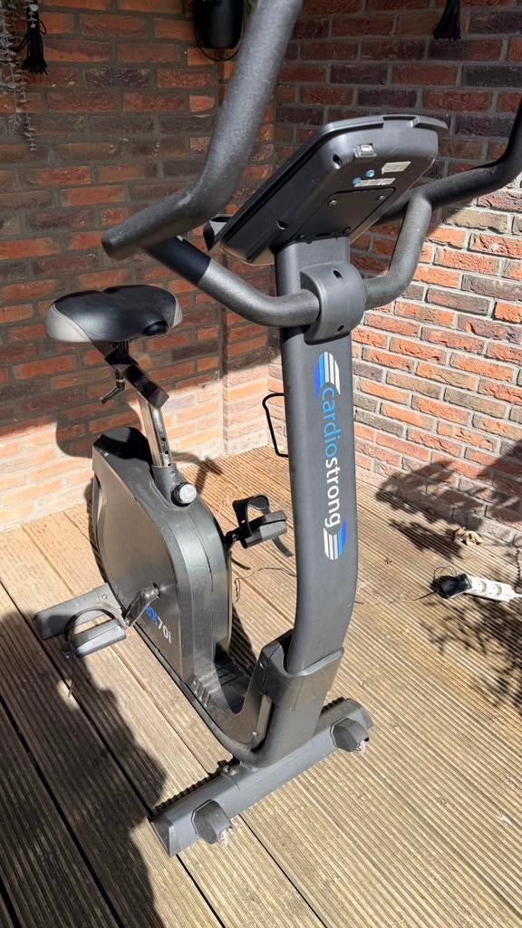 Hometrainer cardiostrong BX70i, Ophalen, Gebruikt, Metaal, Benen