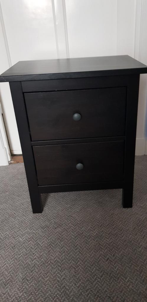 Hemnes nachtkastje, Huis en Inrichting, Slaapkamer | Nachtkastjes, Ophalen, Zo goed als nieuw, Minder dan 45 cm