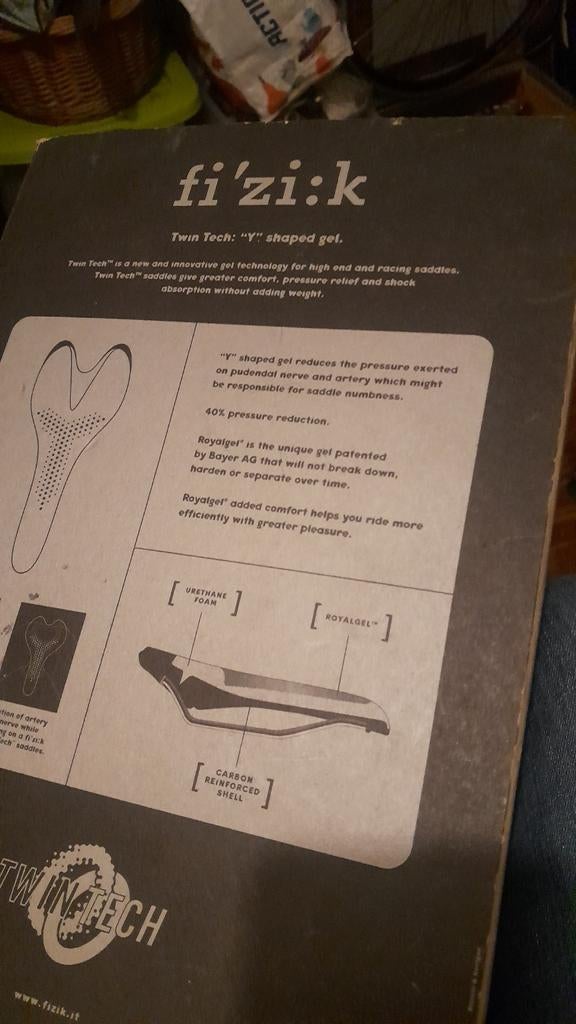 Nieuw zadel nos nib fizik pave new old stock, Ophalen of Verzenden, Zadel, Racefiets, Fizik