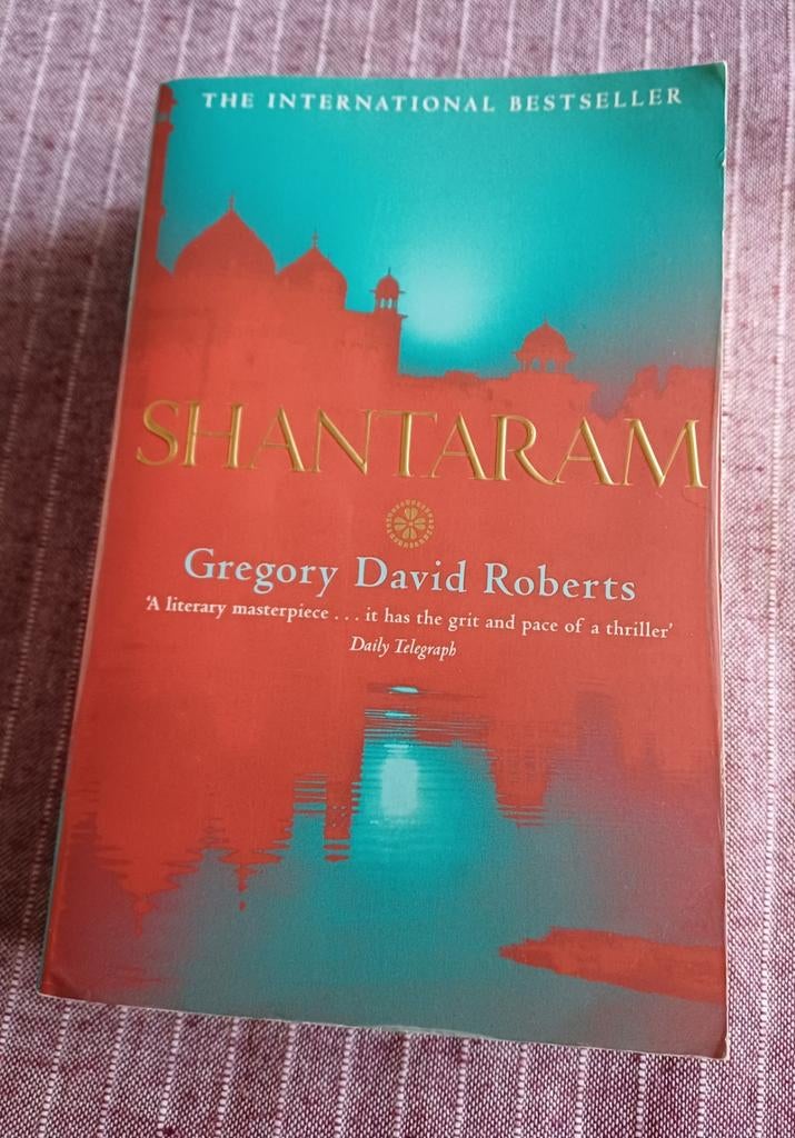 Shantaram., Boeken, Ophalen, Zo goed als nieuw