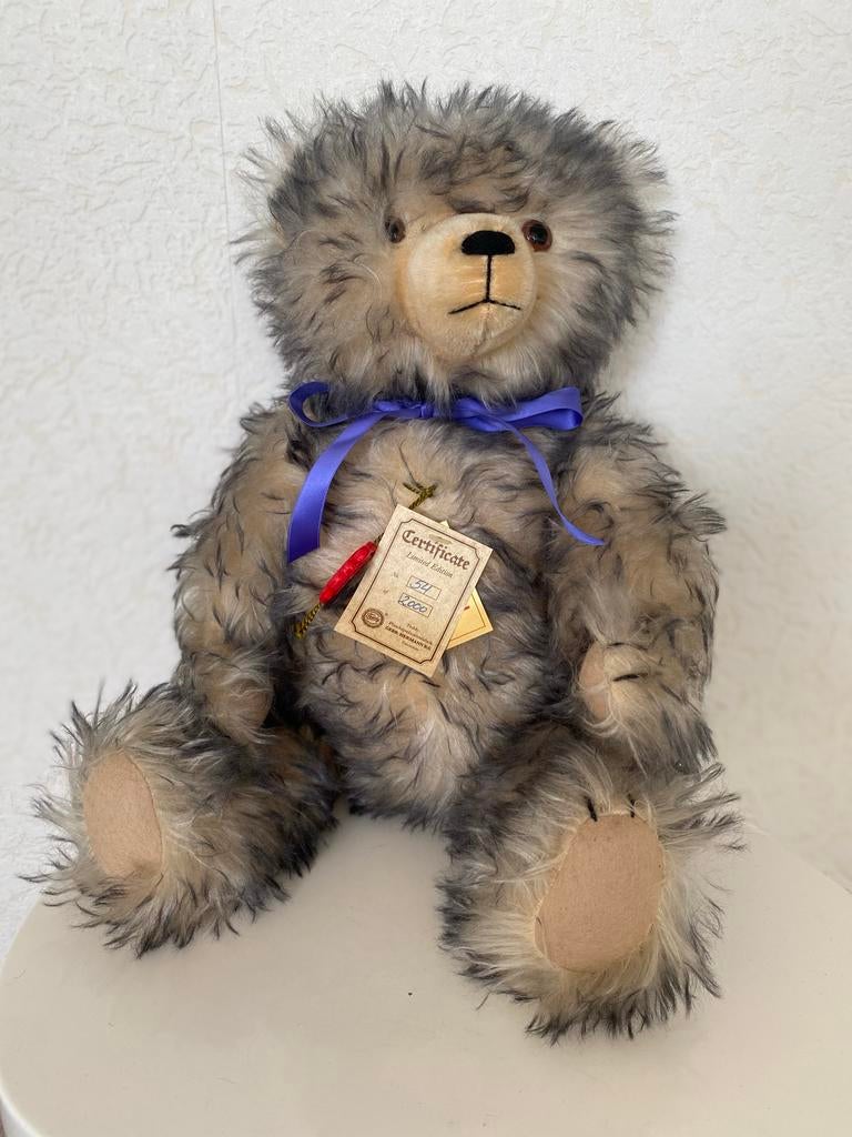 Hermann teddybeer 50cm hoog met grom, Verzamelen, Beren en Cherished Teddies, Ophalen of Verzenden, Zo goed als nieuw, Stoffen beer