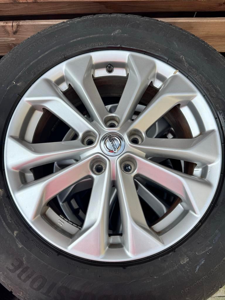 Originele Nissan X-Trail Velgen met Banden, Auto-onderdelen, Banden en Velgen, Ophalen, Gebruikt, Banden en Velgen, 17 inch