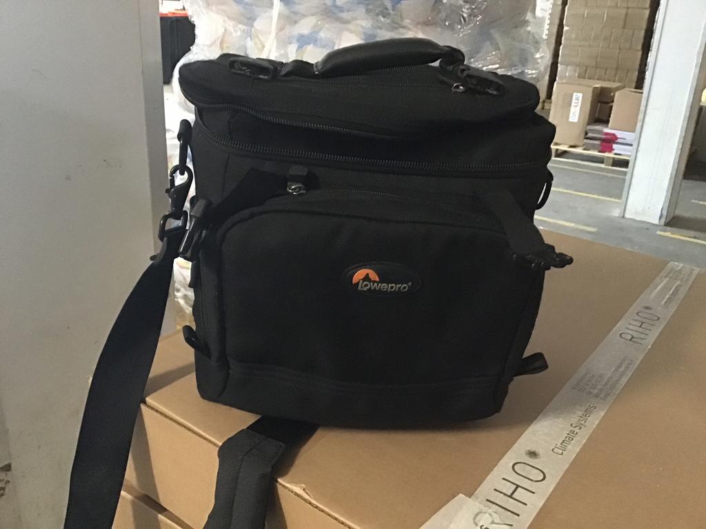 Te koop foto tas, Ophalen of Verzenden, Zo goed als nieuw, Schoudertas, Overige merken