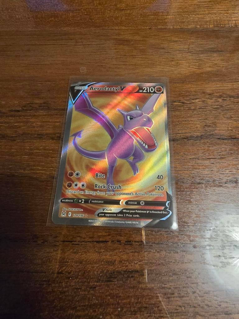 Aerodactyl V - Pokémon Kaart, Ophalen of Verzenden