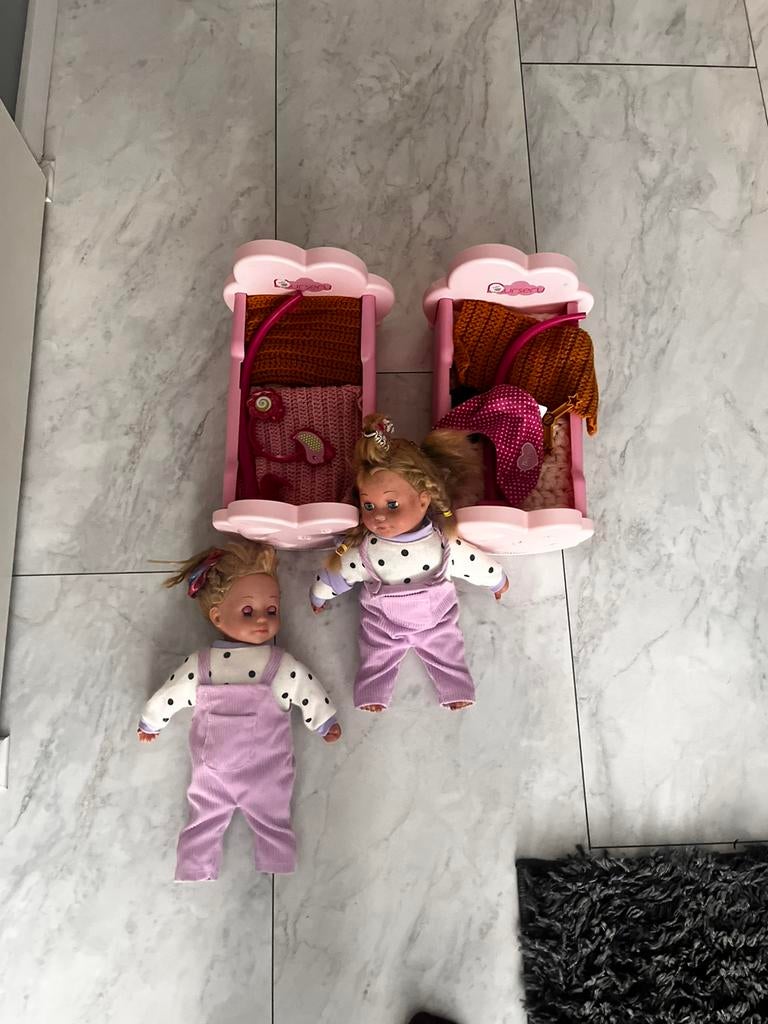 Poppenwieg, Ophalen of Verzenden, Zo goed als nieuw, Ledikant