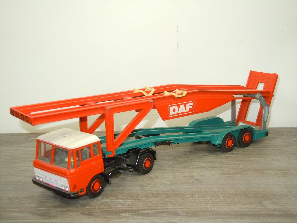 Daf 2600 Car Transporter - Lion Car Holland - 1:50, Hobby en Vrije tijd, Modelauto's | 1:50, Gebruikt, Bus of Vrachtwagen, Lion Toys