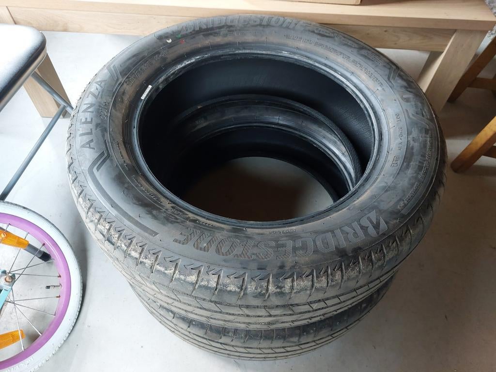 Bridgestone Alenza 225/60R18 104 w 2 stuks., Ophalen, 18 inch, Gebruikt, Band(en)