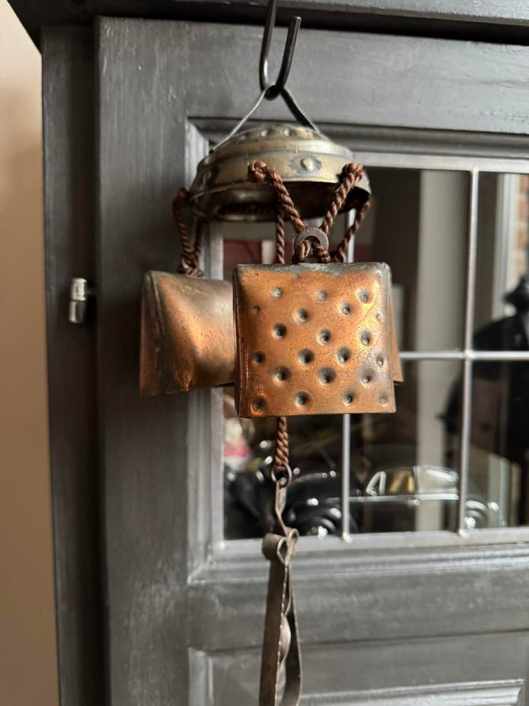 Oude windgong-winkelbel -koebellen, Antiek en Kunst, Curiosa en Brocante, Ophalen of Verzenden