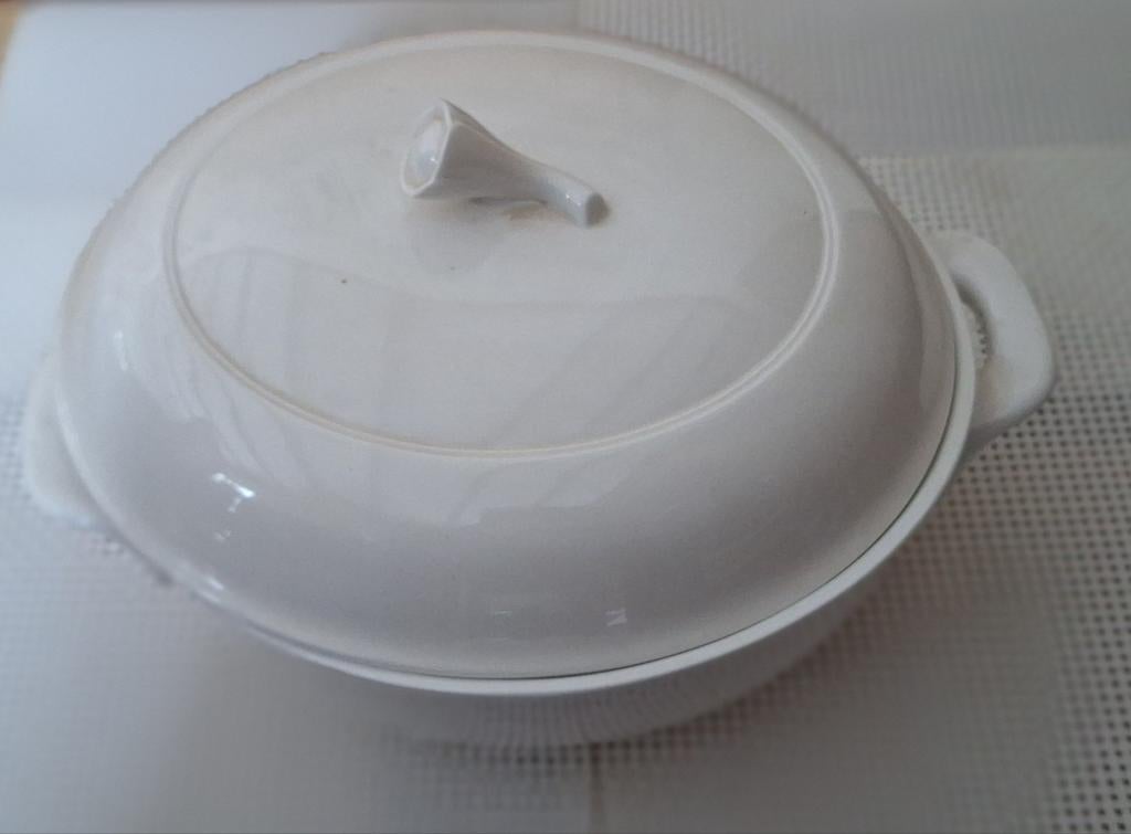 Serveerschaal met deksel - Royal Canterbury, Ophalen of Verzenden, Gebruikt, Overige materialen, Overige typen