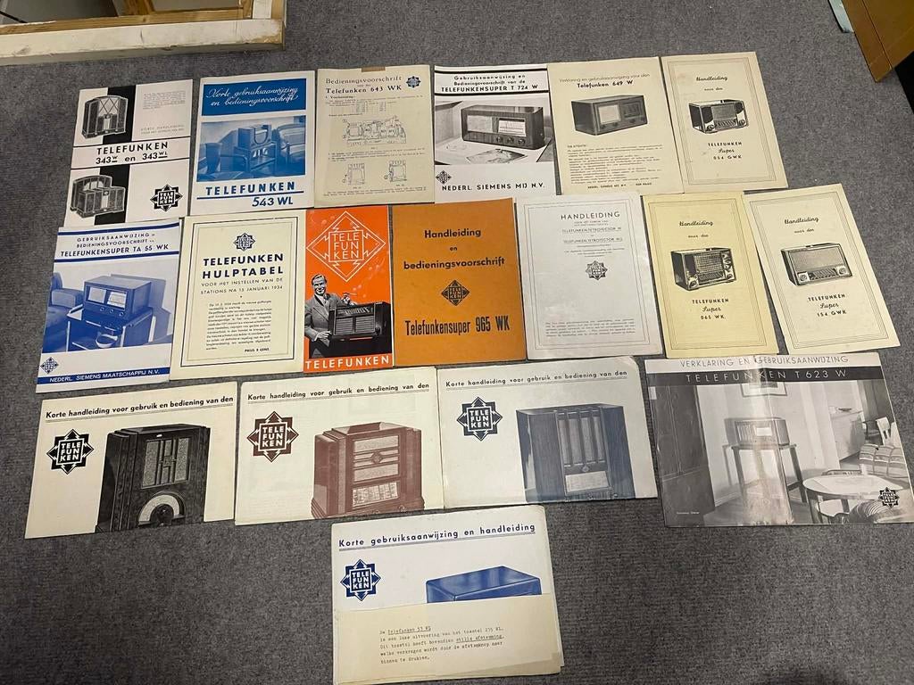 Oude Telefunken handleidingen, Antiek en Kunst, Antiek | Tv's en Audio, Ophalen of Verzenden