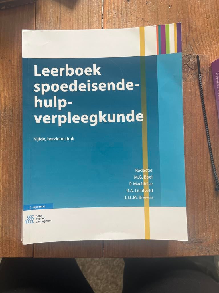 Leerboek Spoedeisende Hulpverpleegkunde - Vijfde druk, Boeken, Studieboeken en Cursussen, Ophalen of Verzenden, Beta, Zo goed als nieuw
