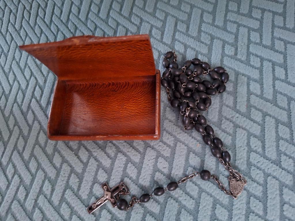 houten doosje met rozenkrans, Antiek en Kunst, Antiek | Religie, Ophalen