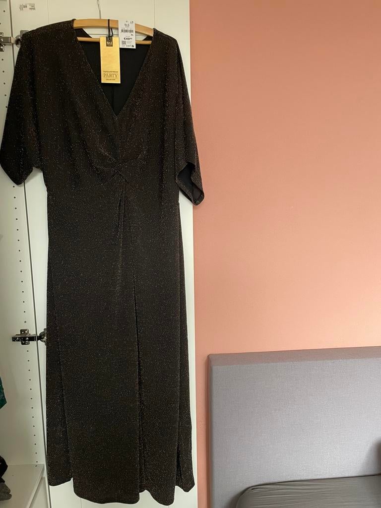 Mooie jurk met glitter, Kleding | Dames, Jurken, Bruin, Maat 46/48 (XL) of groter, Nieuw, Ophalen of Verzenden