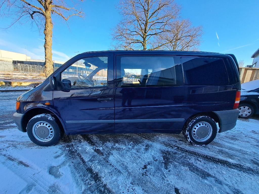 Mercedes-Benz Vito Rolstoelbus, Voorwielaandrijving, 1780 kg, Stof, Zwart