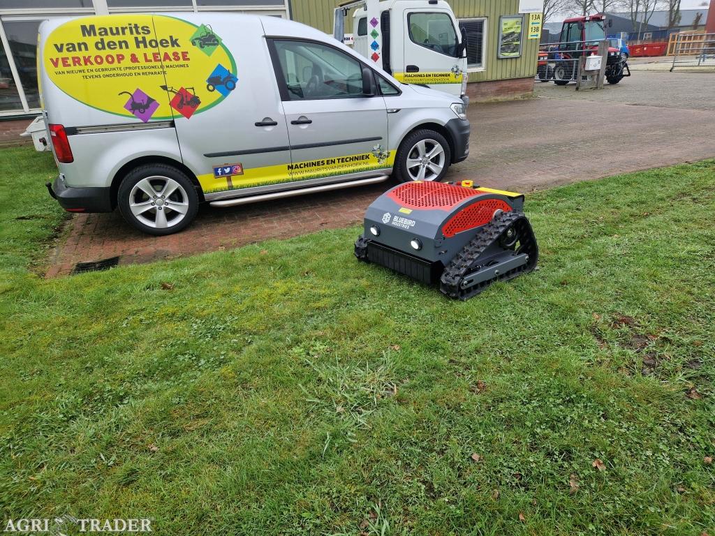 BLUEBIRD BUSH BOSS FM 23-53 afstandbestuurbaar maaien, Cirkelmaaier, Bluebird industries, Info@mauritsvandenhoek.nl, Nieuw