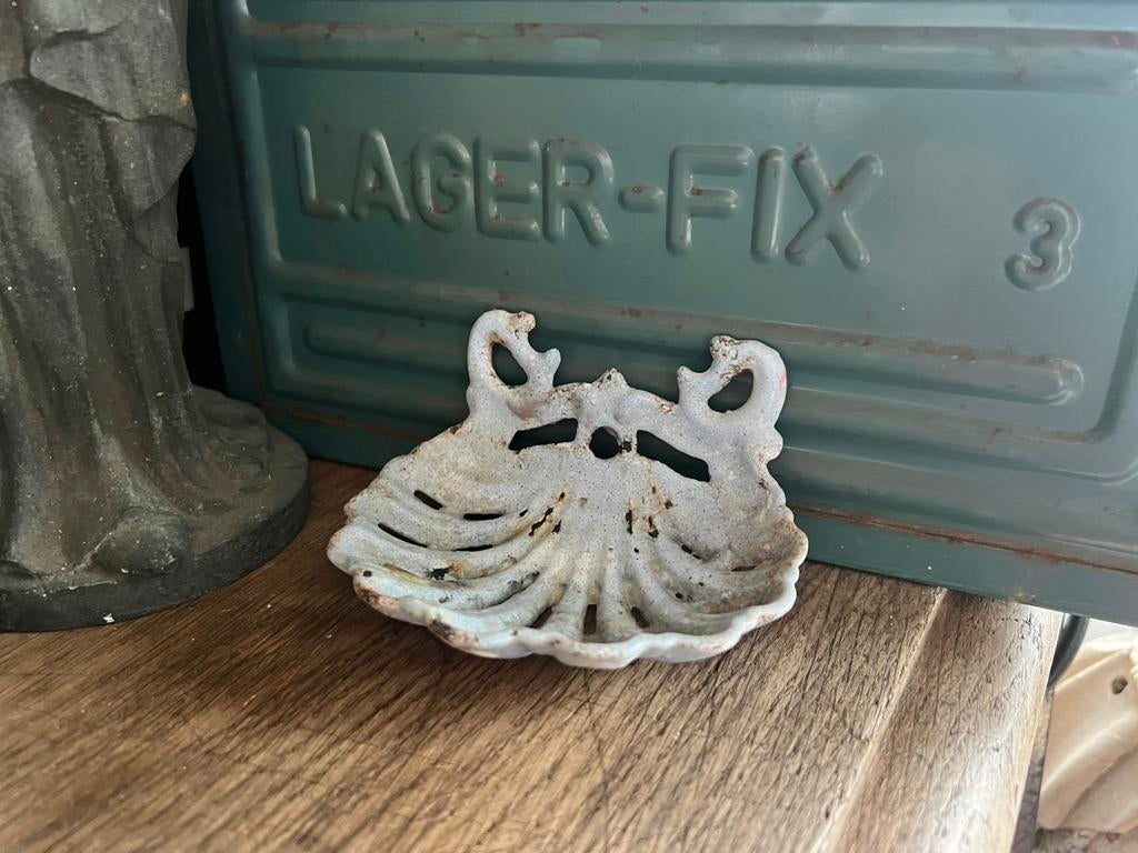 OUD GEËMAILLEERD ZEEPBAKJE, Ophalen of Verzenden