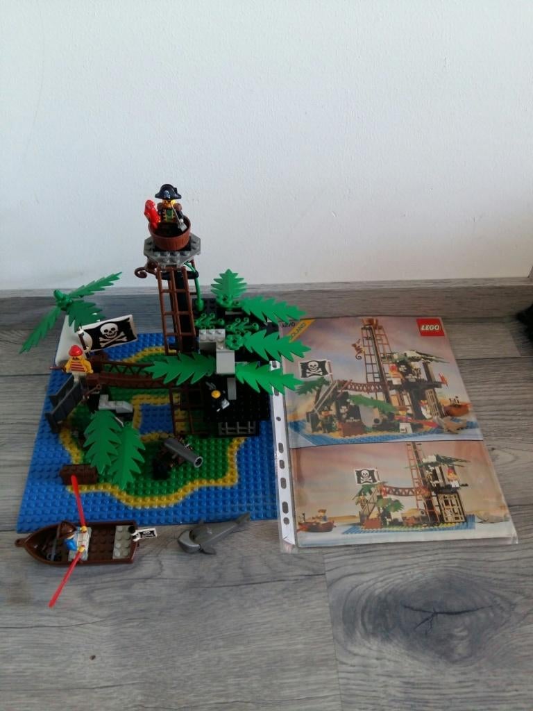 Lego Pirates Pirates I 6270 Forbidden Island, Ophalen of Verzenden, Zo goed als nieuw, Complete set, Lego