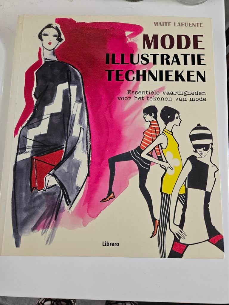 MODE ILLUSTRATIETECHNIEKEN 36907, Ophalen of Verzenden, Zo goed als nieuw, Mode algemeen