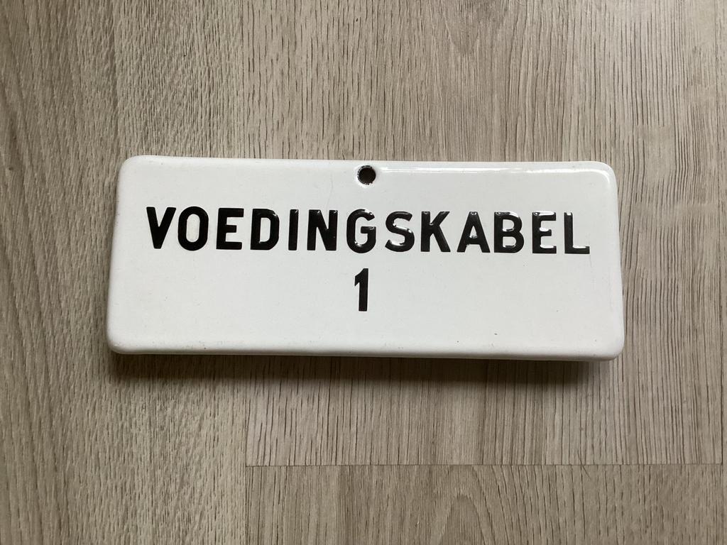 Vintage emaille aanduidingsbord Voedingskabel, Antiek en Kunst, Antiek | Emaille, Ophalen of Verzenden