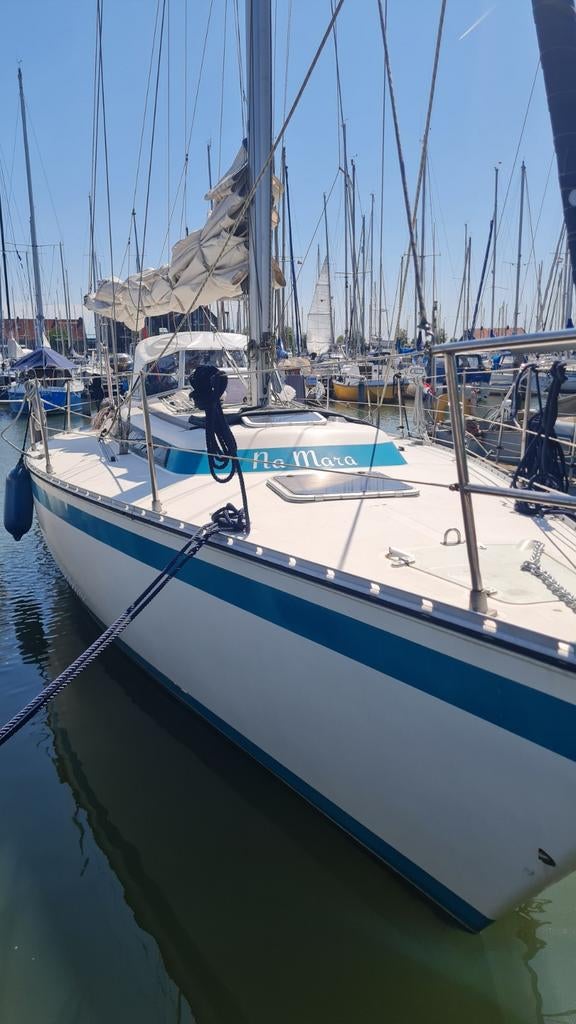 Friendship 35 zeilboot, Ophalen, Gebruikt, Diesel, 9 tot 12 meter