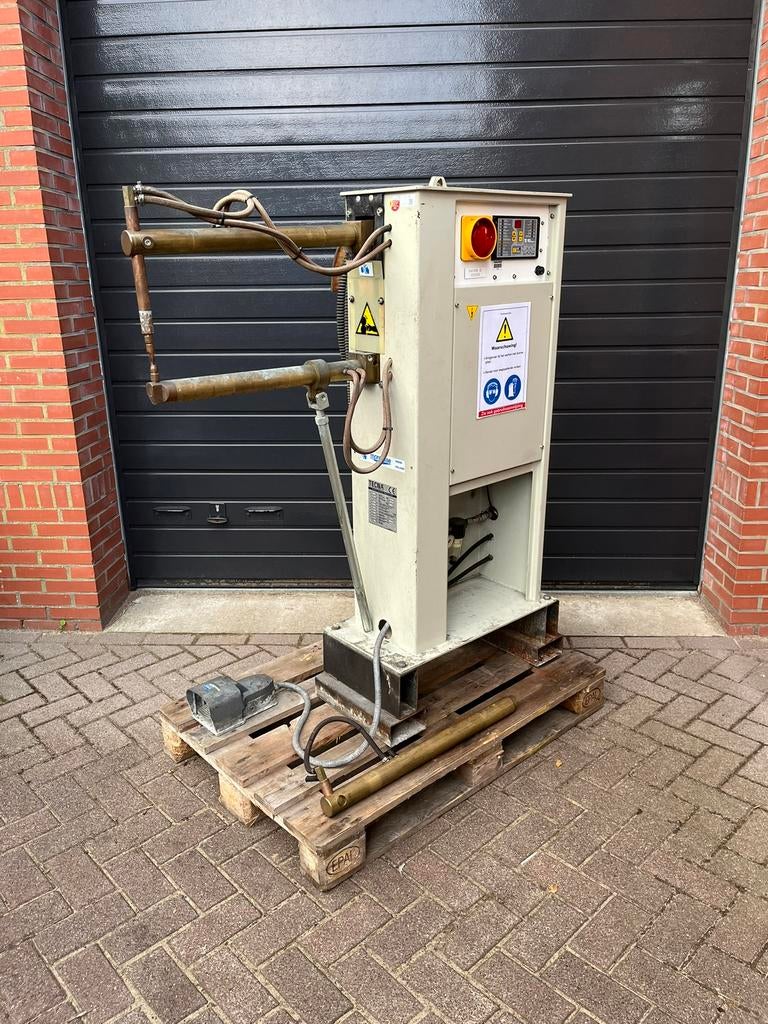 Tecna 4622N puntlasmachine watergekoeld 50kva, Doe-het-zelf en Verbouw, Gebruikt, Jveenstratechniek@outlook.com, Ophalen of Verzenden