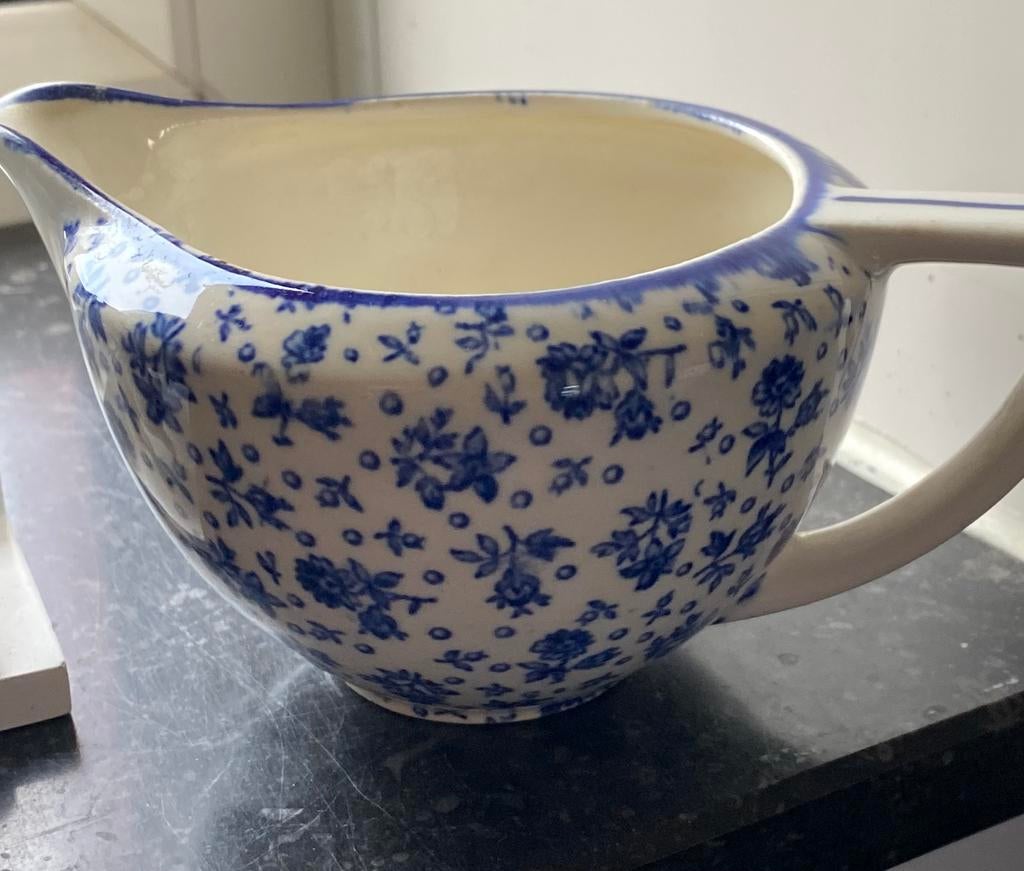 Roomkannetje Petrus Regout Maastricht Annam creme blauw, Ophalen of Verzenden