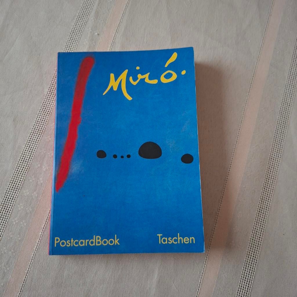 Boekje MIRO. Postcardbook  met mooie foto's, Verzamelen, Ophalen, 1980 tot heden
