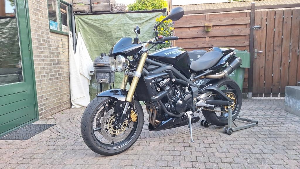 Triumph Street Triple