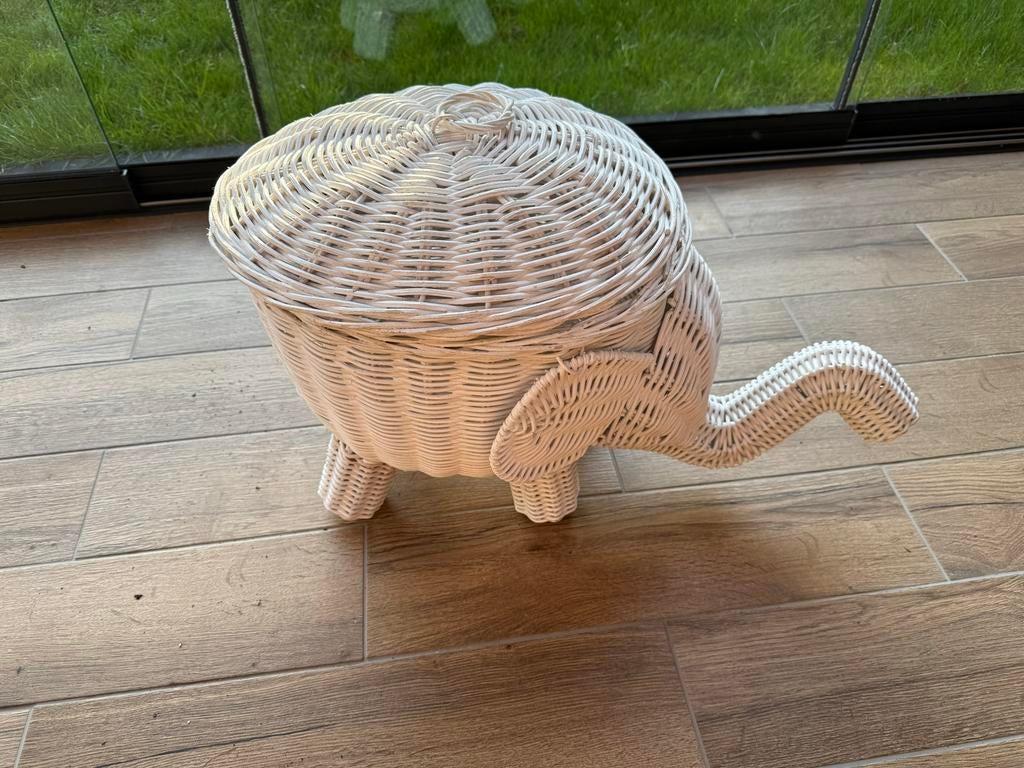 Witte rieten olifant mand met deksel, Ophalen, Gebruikt, Mand, Riet