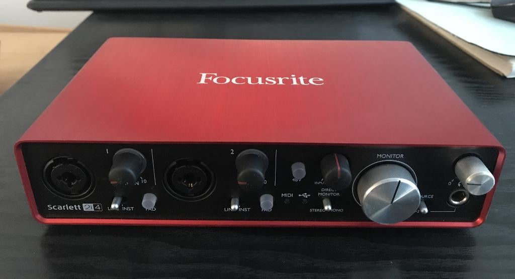 Focusrite Scarlett 2i4 2e gen - Zo goed als nieuw, Ophalen of Verzenden, Zo goed als nieuw, Audio