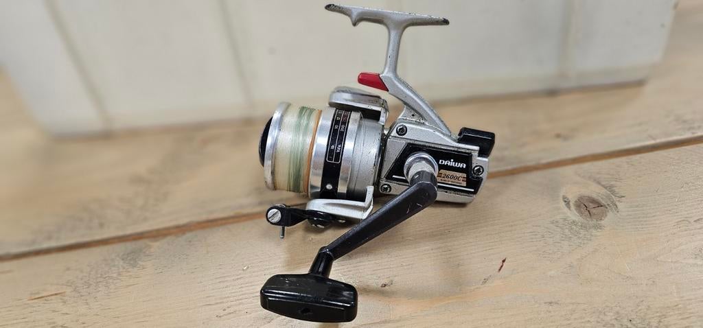 DAIWA 2600C WERPMOLEN, Ophalen of Verzenden, Gebruikt, Molen