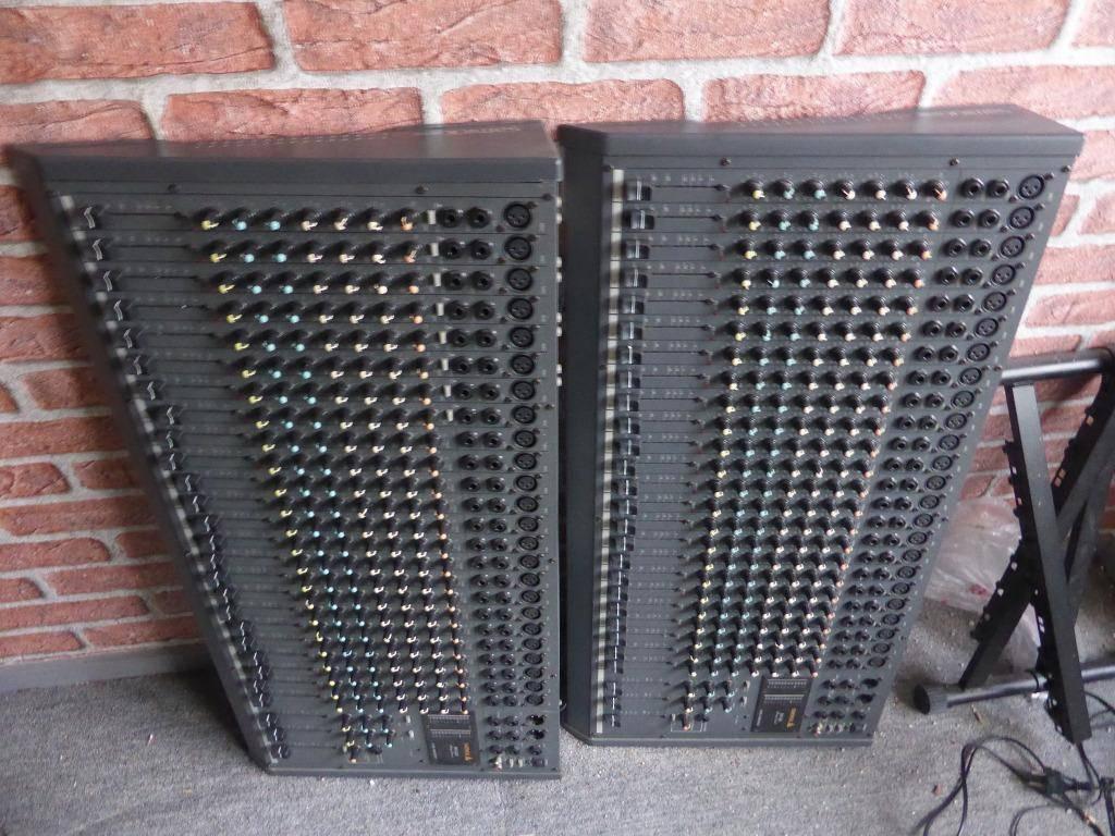 Samick SM-242 mengpaneel - 24 kanalen - nieuw, ongebruikt, Ophalen, Nieuw, 20 kanalen of meer, Microfooningang