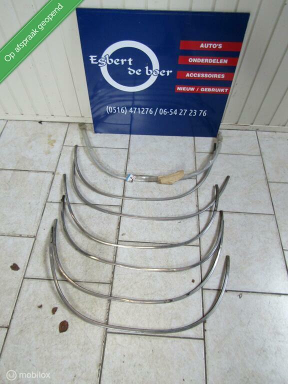 Sierlijst spatbord wielkuiplijst opel manta A en veel delen, Auto-onderdelen, Carrosserie en Plaatwerk, Gebruikt, Opel, Ophalen of Verzenden