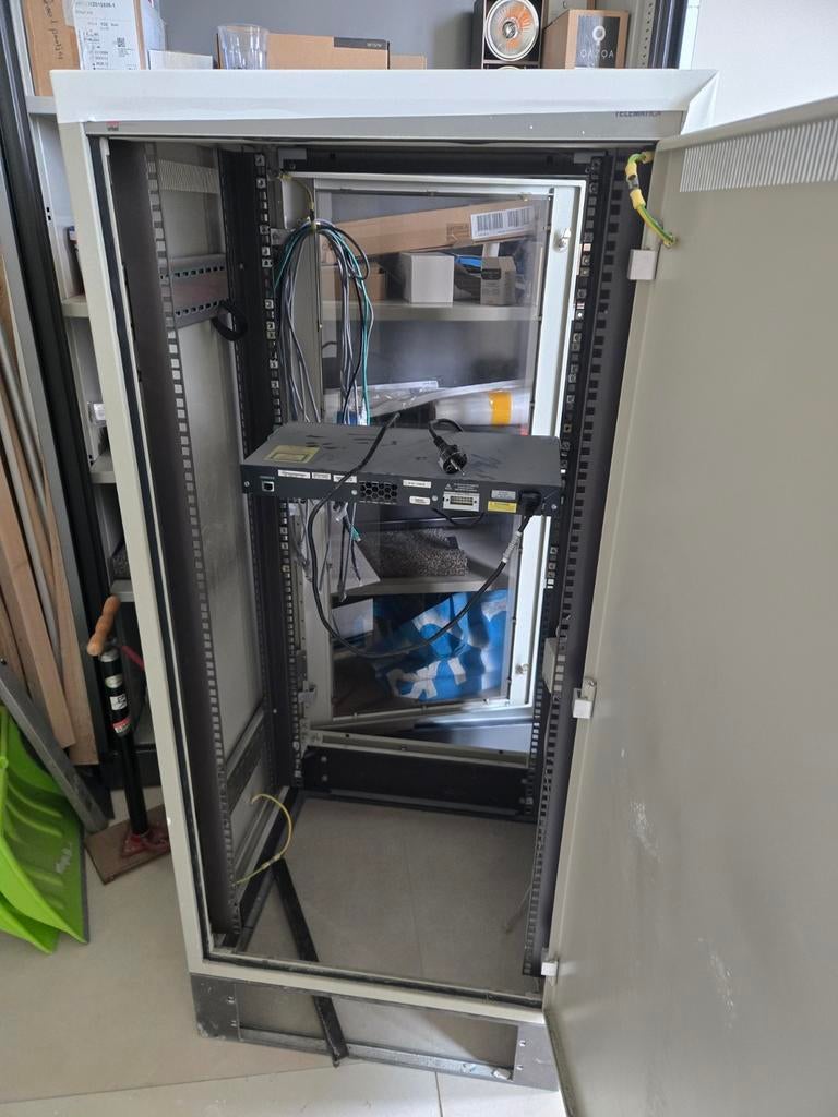 Patchkast 150x60x60 cm - Serverkast met glazen deur, Computers en Software, Serverkasten, Ophalen