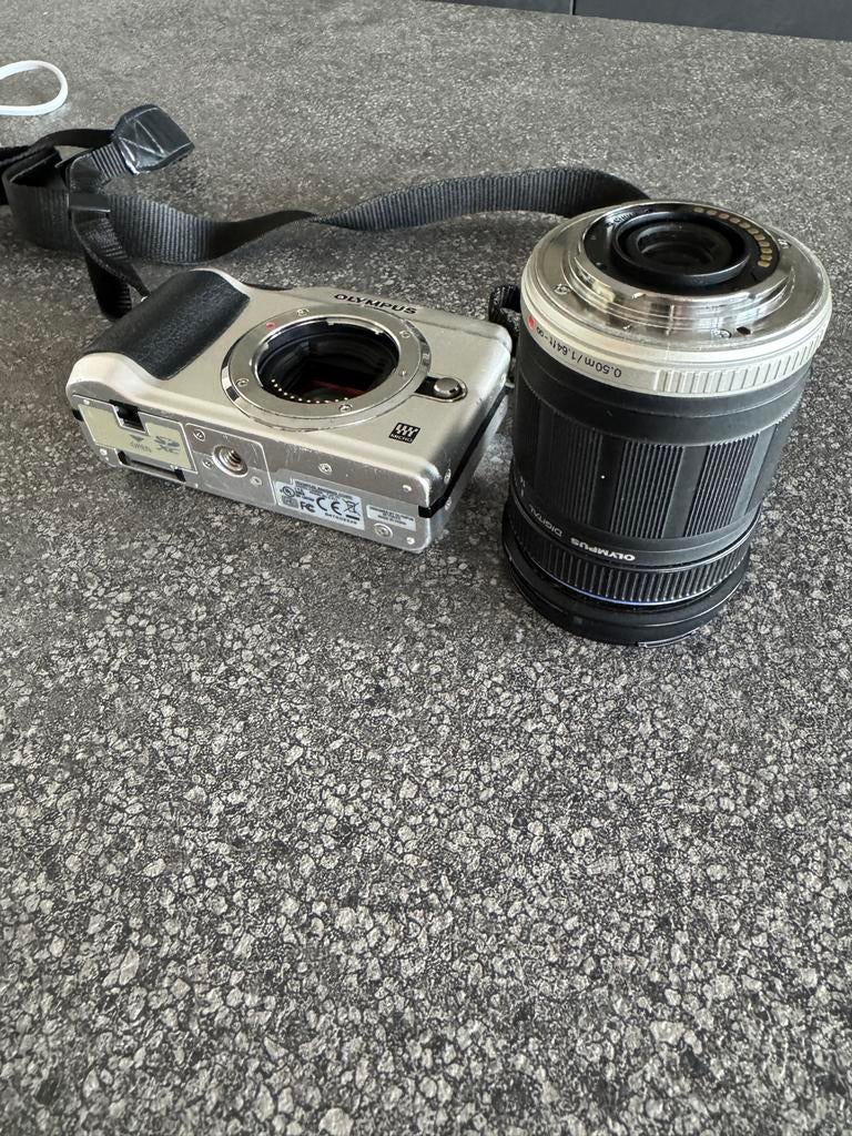 OlympusPEN E-PL2 Digitale Camera + Olympus ED 14-150mm 4-5,6, Audio, Tv en Foto, Fotocamera's Digitaal, Ophalen, Gebruikt, Compact