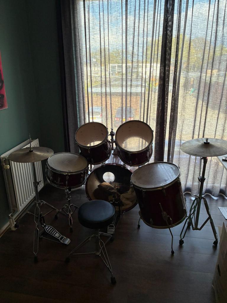 2e hands Drumstel - Compleet met kruk en bekkens, Ophalen, Gebruikt, Overige merken