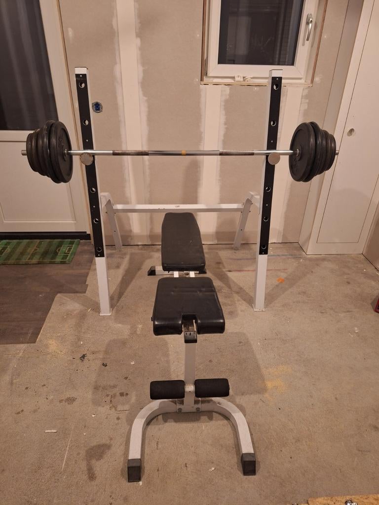 Bench en squat rek met halterstang en gewichten, Ophalen
