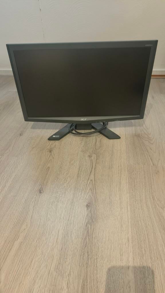 Acer 2x en een BenQ monitor, Ophalen, Gebruikt, Full HD, VGA