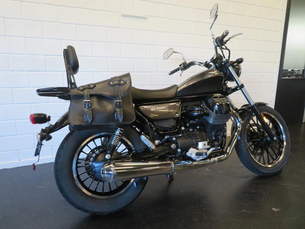 Moto Guzzi V9 ROAMER SUPER NETJES CHOPPER TOP € 8.450,00 - foto 3