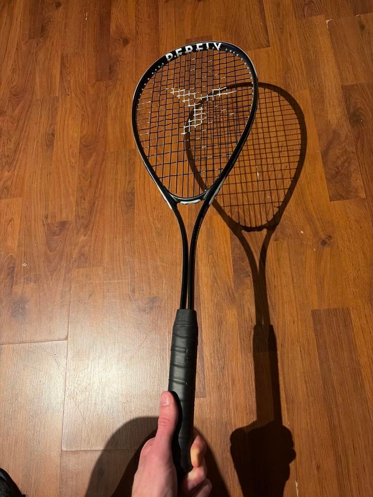 Perfly Wallbreaker 175 squash racket - Zo goed als nieuw, Sport en Fitness, Squash, Zo goed als nieuw, Racket, Ophalen of Verzenden