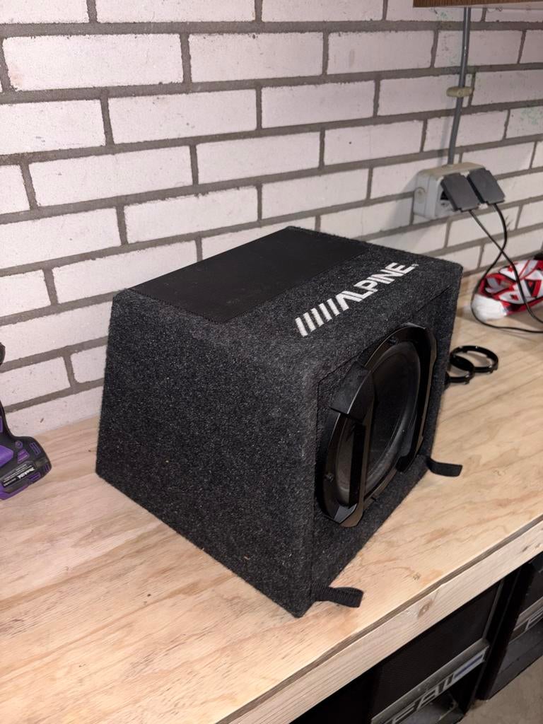 Alpine subwoofer met versterker MXE-M150CKD, Ophalen of Verzenden, Gebruikt