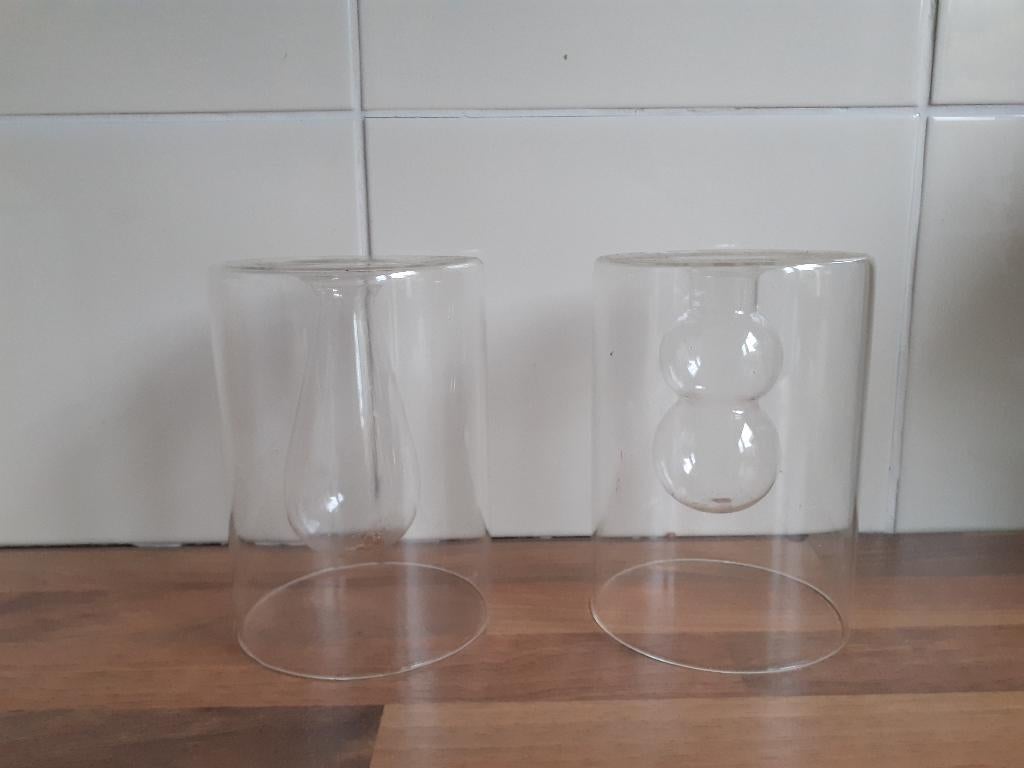 Gratis* 2 vaasjes voor stekjes / planten, Overige kleuren, Ophalen of Verzenden, Minder dan 50 cm, Glas