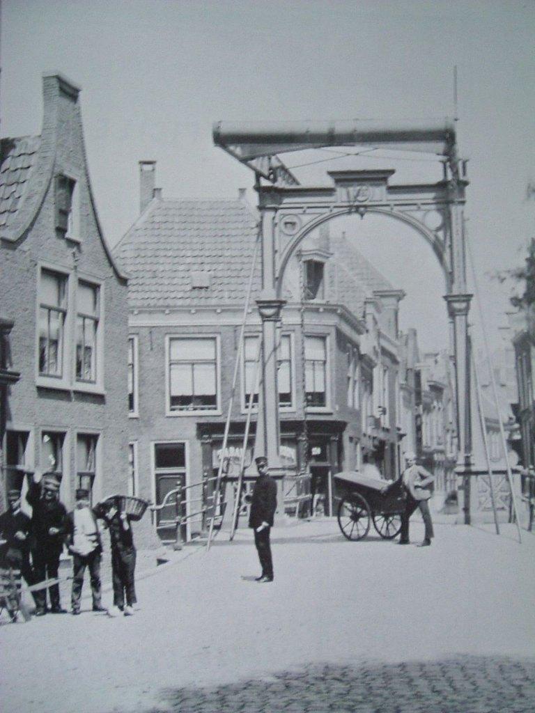 Leiden, een Hollandse erfenis., Boeken, Geschiedenis | Stad en Regio, Ophalen of Verzenden, Zo goed als nieuw, H. Kleibrink