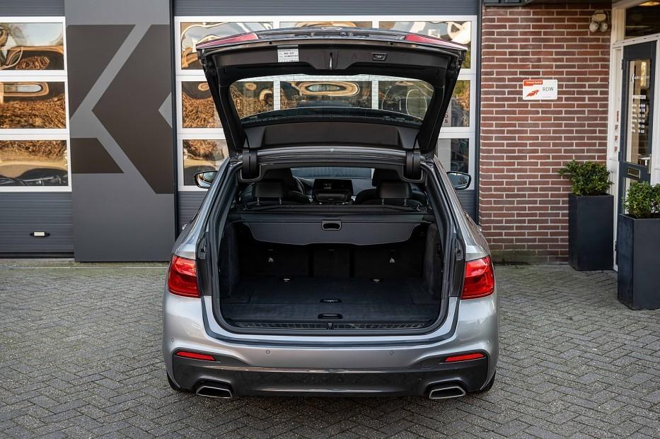 BMW 5 Serie 520 520i High Executive Edition | M Sport | Pano, Automaat, 1998 cc, Achterwielaandrijving, 4 cilinders